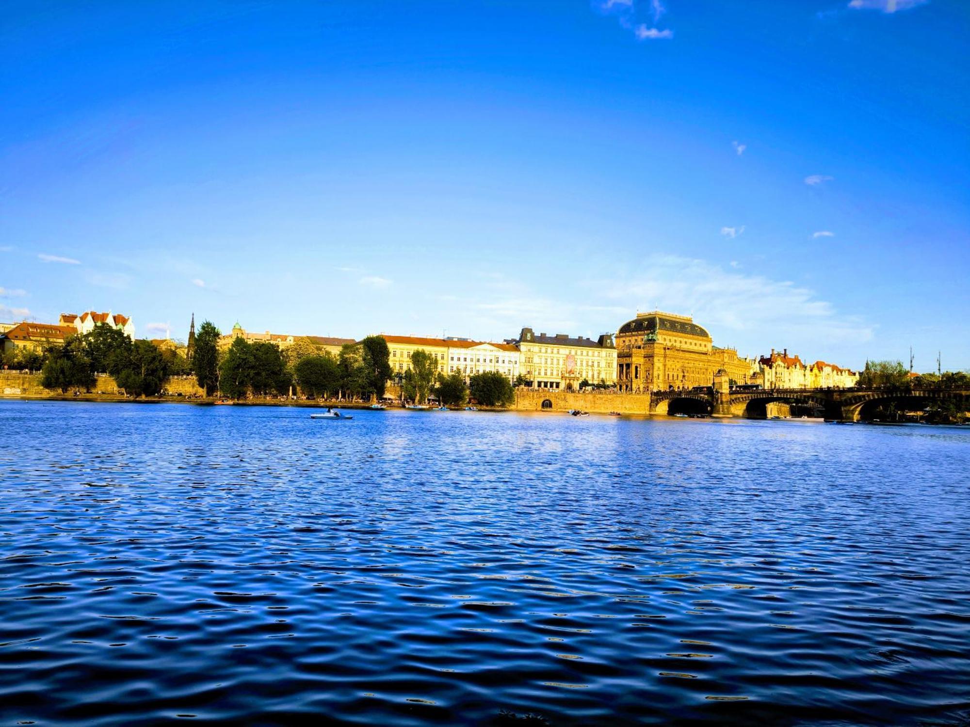 Valentinka Minutes Away From Charles Bridge Apartman Prága Kültér fotó